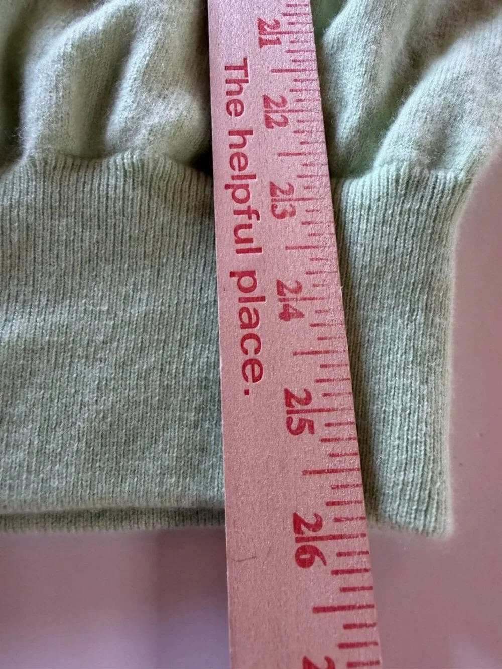 Peter Millar light lime green 100% cashmere vneck sweater L quiet luxury preppy